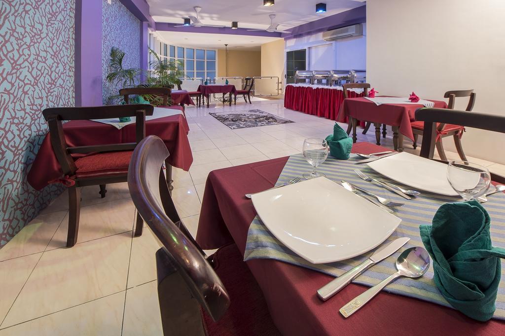 Central Boutique Inn Male Ngoại thất bức ảnh