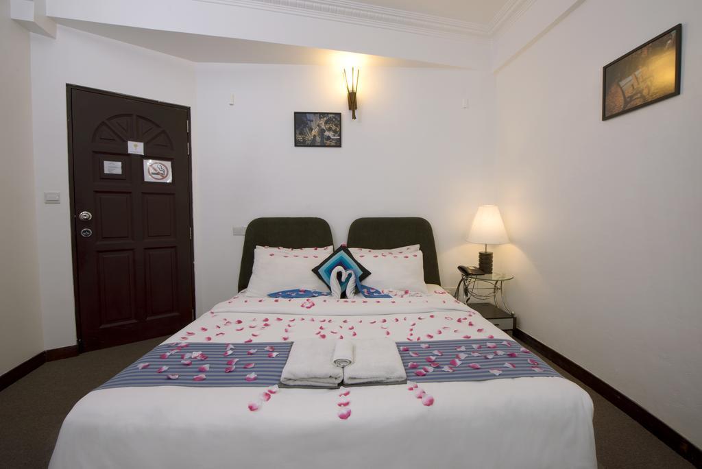 Central Boutique Inn Male Ngoại thất bức ảnh